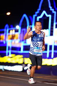 BIB: 40031
                            <button type="button" onclick="openModal(22830586)" class="btn btn-primary btn-sm float-right btn-popup" data-toggle="modal" data-target=".modal-high-quality">
                        <i class="fas fa-shopping-cart"></i> Add to Cart
                    </button>
                                            <button type="button" onclick="isThisMe(22830586, true)" class="btn btn-success btn-sm float-right btn-popup btn-isme hidden" data-toggle="tooltip" data-placement="bottom" title="นี่คือรูปของคุณใช่ไหม คลิกที่นี่เพื่อเอาเข้าอัลบั้ม">
                        <i class="fas fa-plus"></i> Add to album
                    </button>
                    <button type="button" onclick="isThisMe(22830586, false)" class="btn btn-warning btn-sm float-right btn-popup btn-isnotme hidden">
                        <i class="fas fa-ban"></i> Remove from album
                    </button>